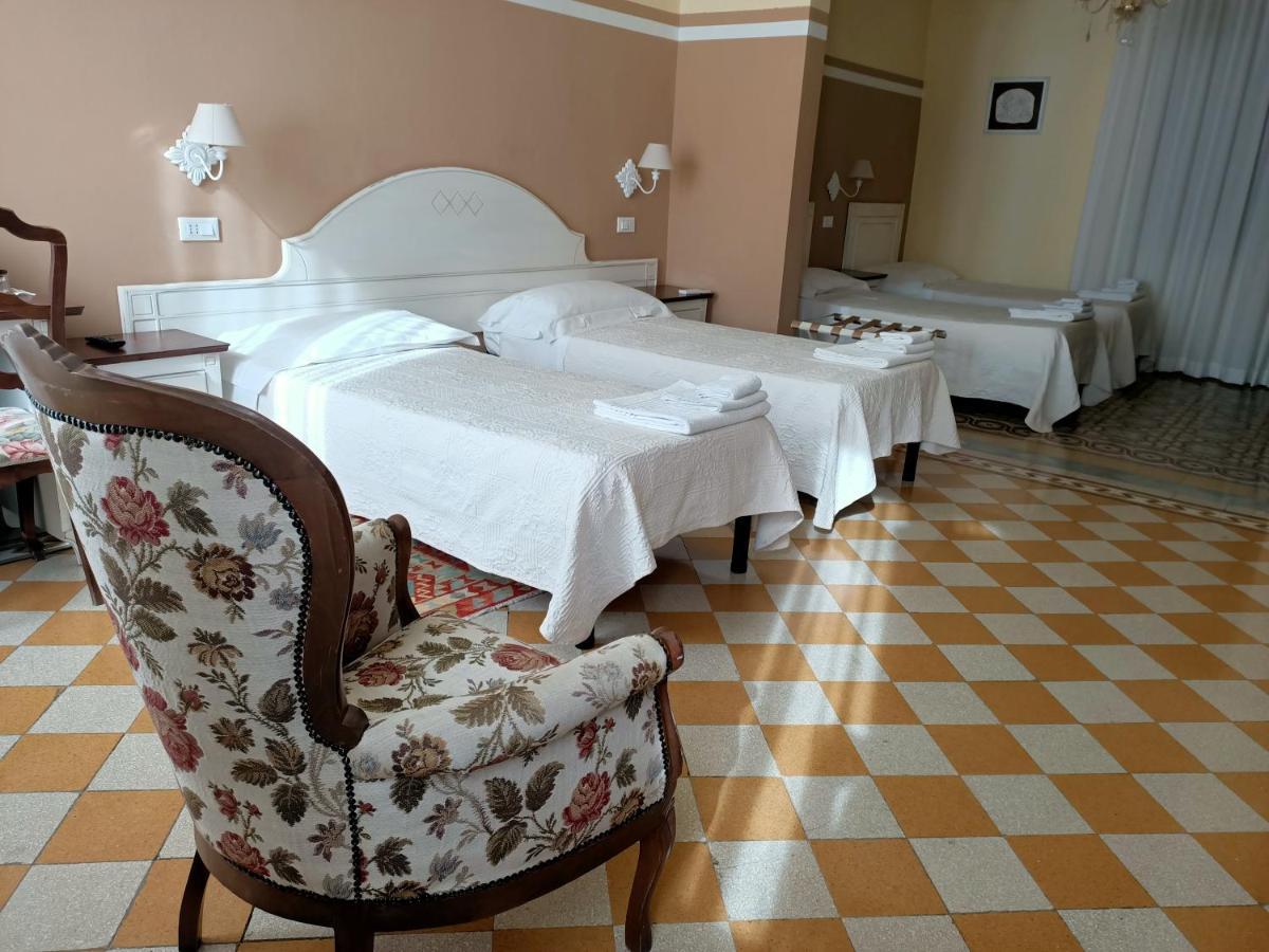 Guest House Domo Florenzia Buitenkant foto