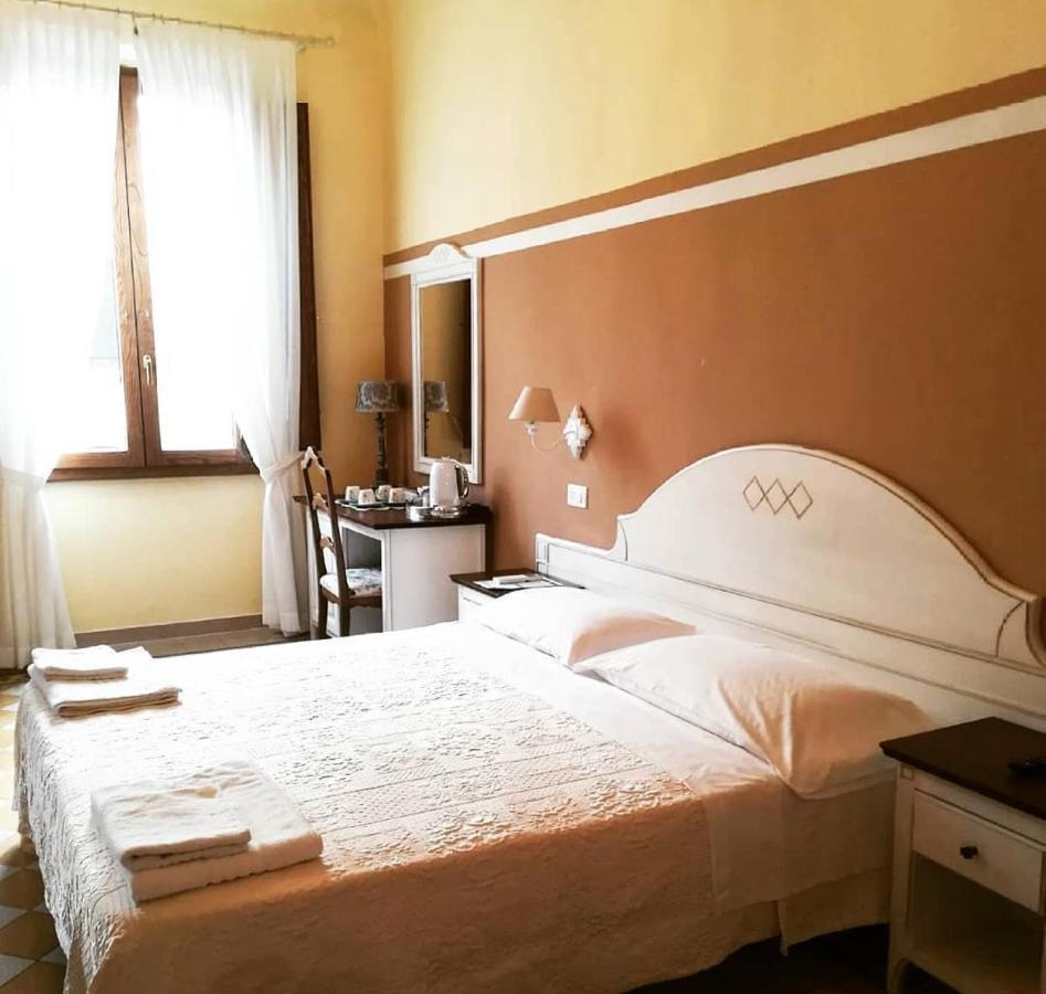 Guest House Domo Florenzia Buitenkant foto