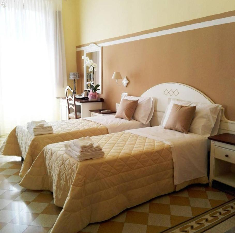 Guest House Domo Florenzia Buitenkant foto