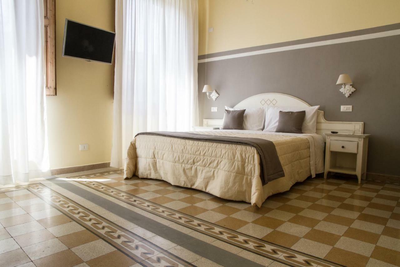 Guest House Domo Florenzia Buitenkant foto