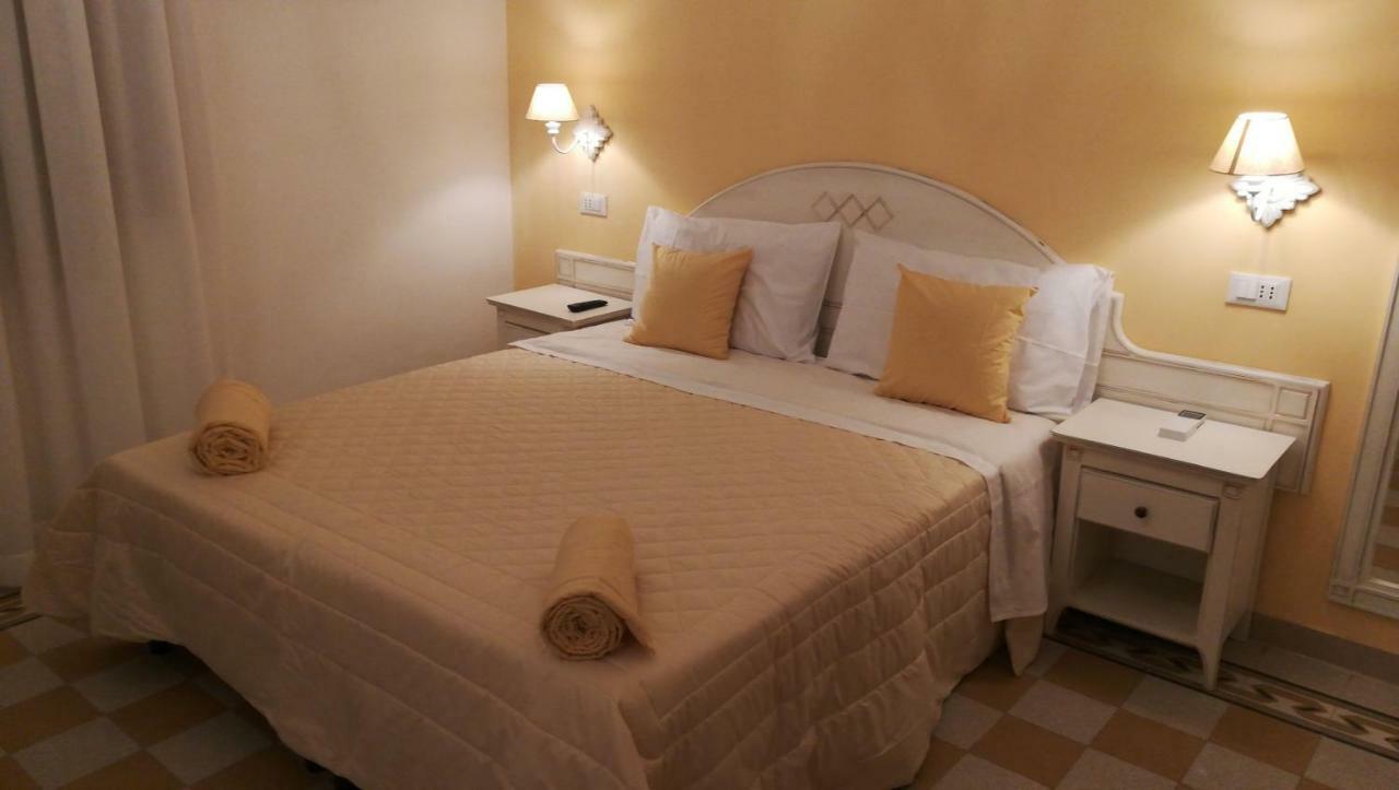 Guest House Domo Florenzia Buitenkant foto
