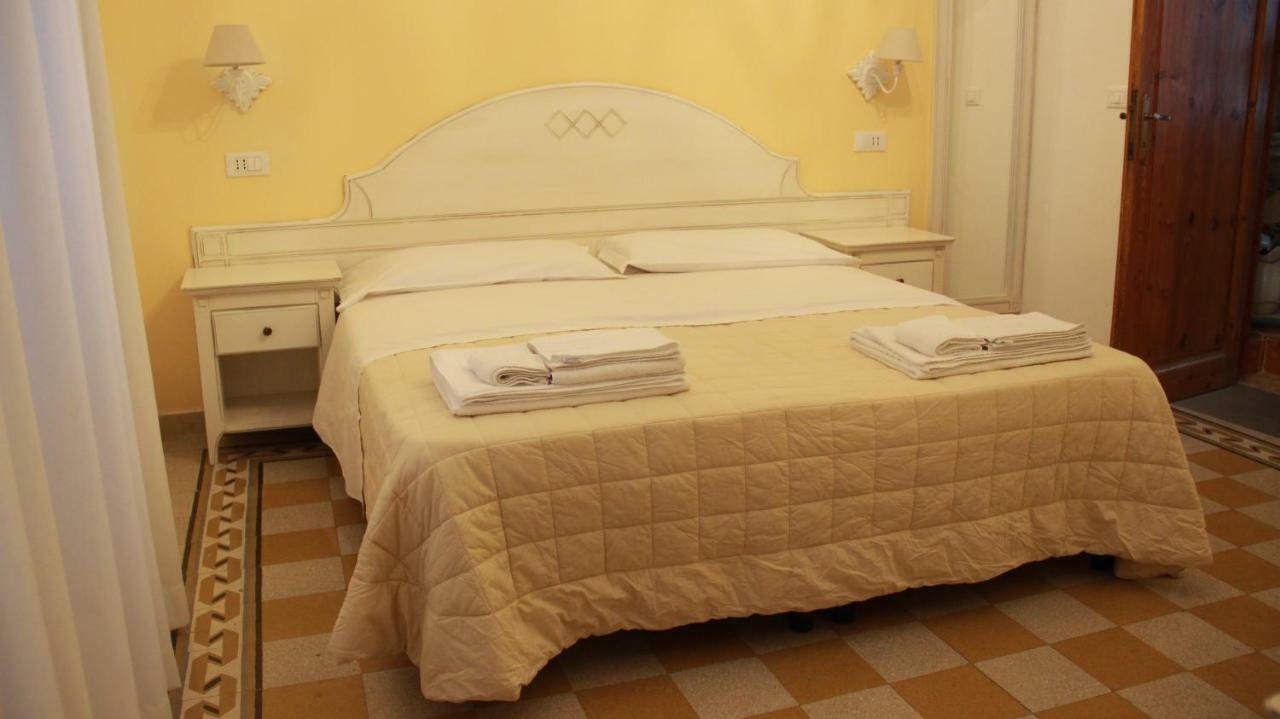 Guest House Domo Florenzia Buitenkant foto